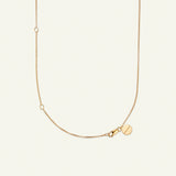 Forglemmigej halskæde forgyldt med justerbar kæde